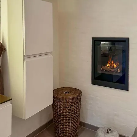 Dom wakacyjny Cozy In With House Sea View